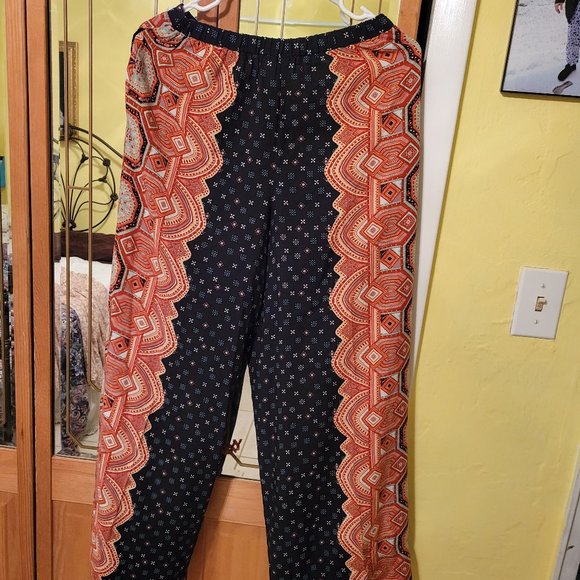 Pants Xhilaration size small flowy stretchy - Picture 4 of 4